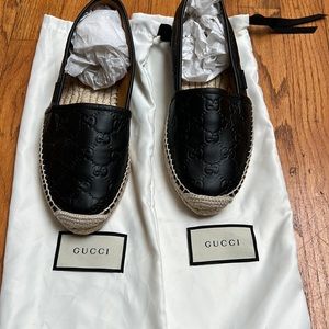 GUCCI women’s 38.5 black espadrille w/ Gucci symbol LEATHER gently worn like new